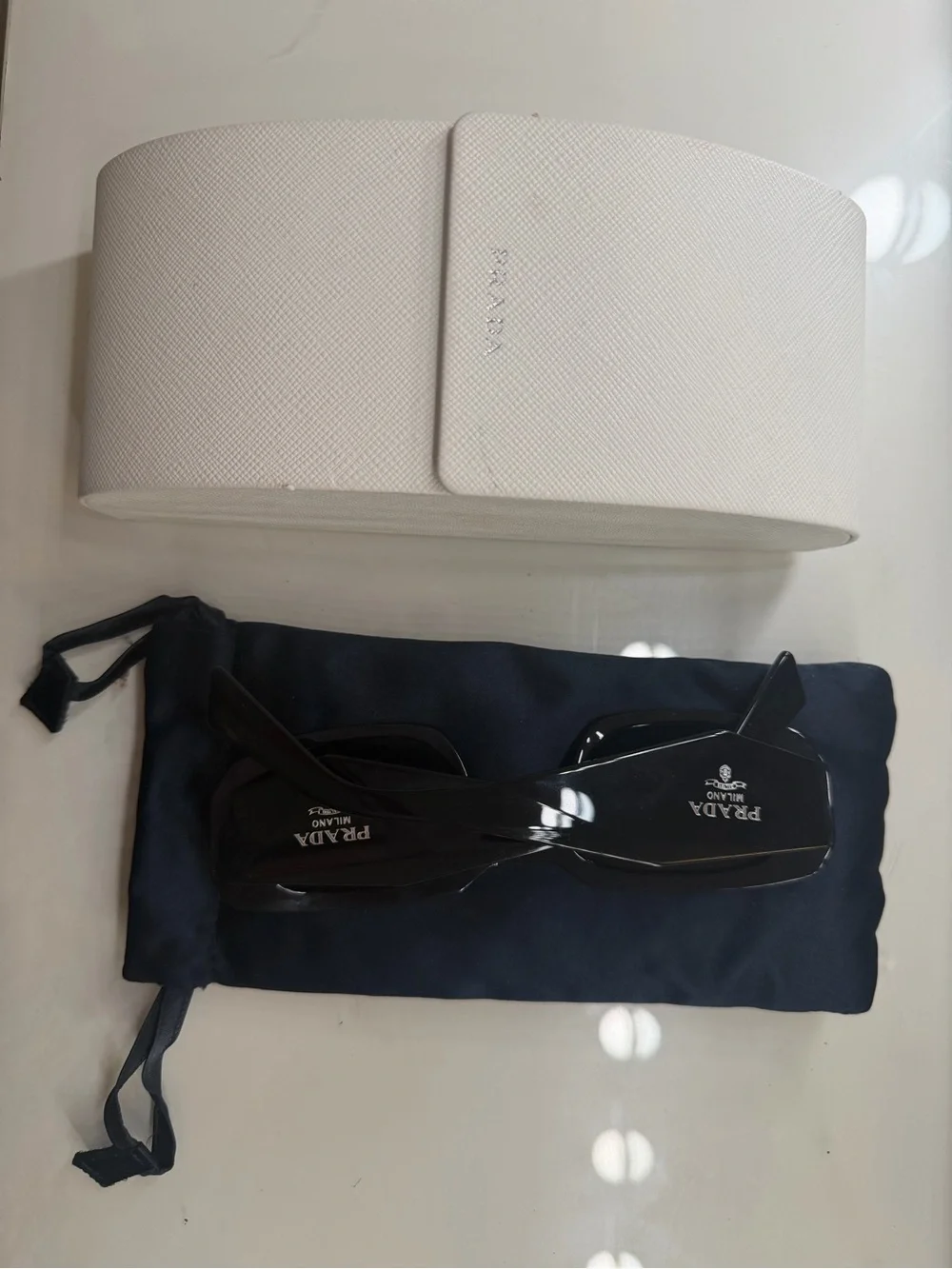 Prada Black Rectangular Sunglasses with White Case - Picture 2 of 7